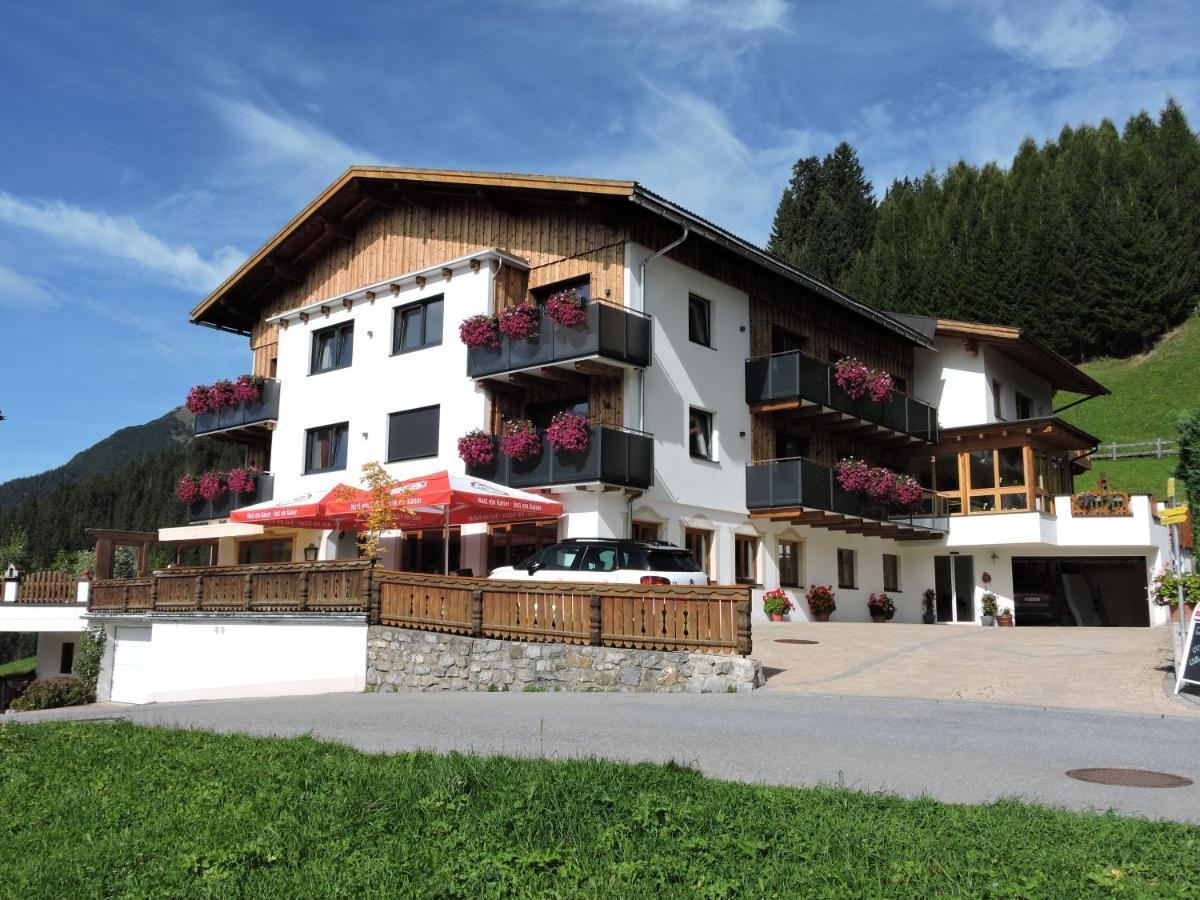 Gasthof Bergblick Berwang Buitenkant foto