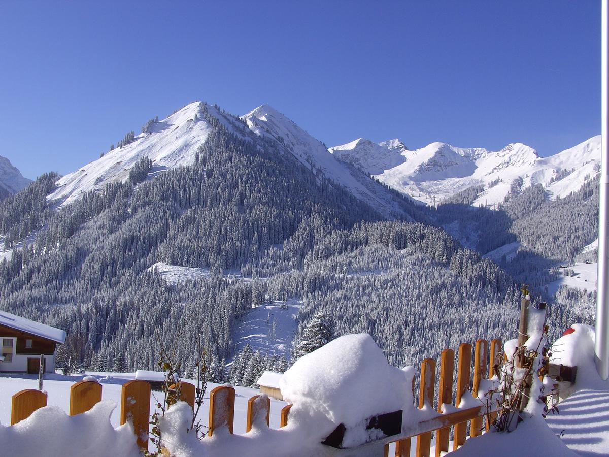 Gasthof Bergblick Berwang Buitenkant foto